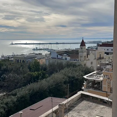 Mareluna לינה וארוחת בוקר